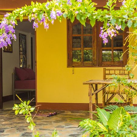 Ban Sabai Sabai Guest House Канчанабурі Номер фото
