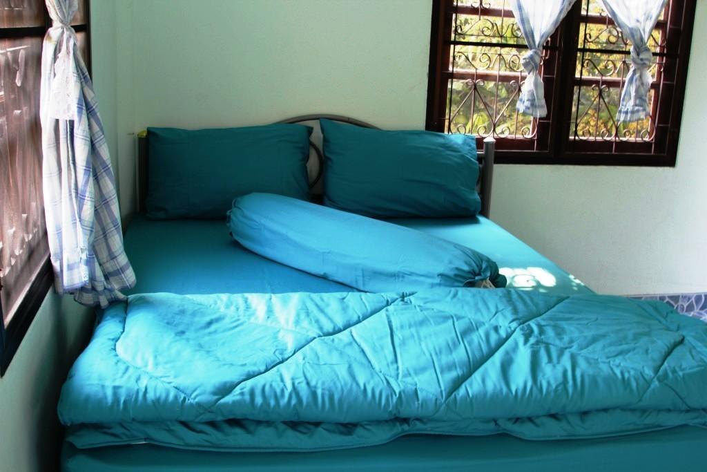 Ban Sabai Sabai Guest House Канчанабурі Номер фото