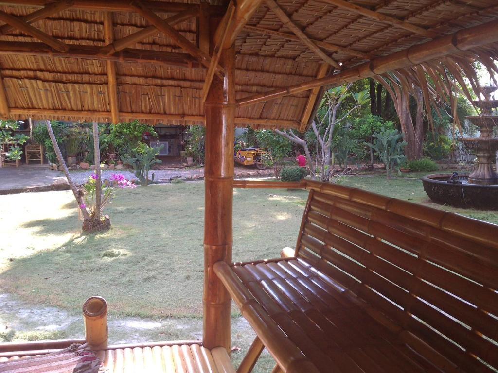 Ban Sabai Sabai Guest House Канчанабурі Номер фото