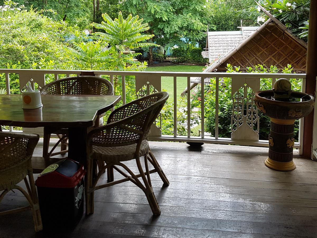 Ban Sabai Sabai Guest House Канчанабурі Екстер'єр фото